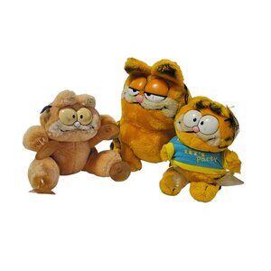 Vintage DAKIN Garfield Plush Car Window Clinger Let's Party Attack Cat Bundle